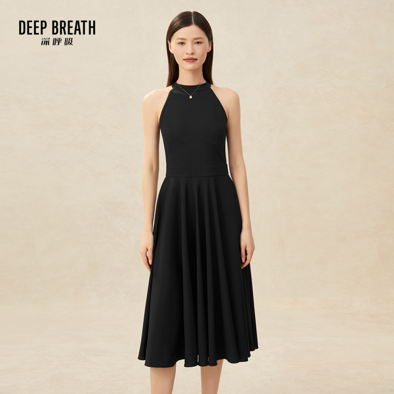 DEEP BREATH深呼吸女装 复古气质高腰圆领挂脖连衣裙小黑裙8500135