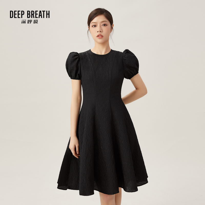 DEEP BREATH深呼吸女装 小圆领泡泡袖肌理感A字洋装连衣裙8500138