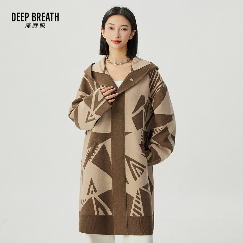 DEEP BREATH深呼吸女装  几何图案廓形连帽羊毛针织外套A401016