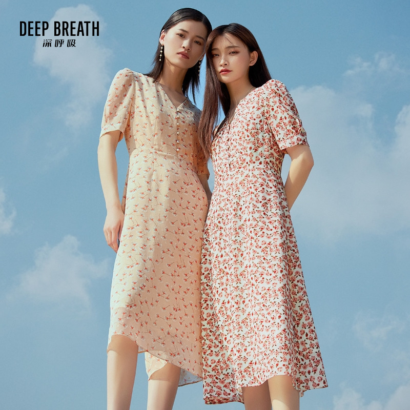 DEEP BREATH深呼吸女装 V领泡泡袖茶歇裙连衣裙A500113