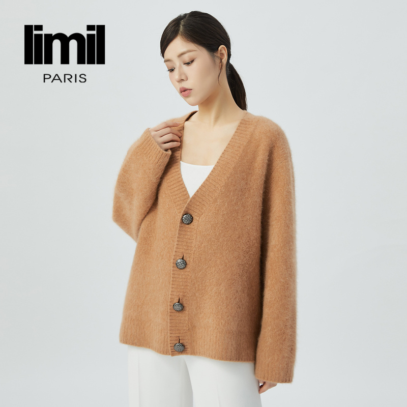 丽米儿limil “心跳熊”系列重工刺绣貉绒V领针织开衫9499013