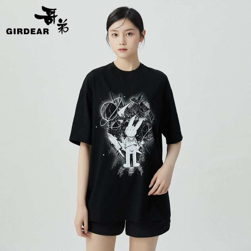 哥弟  宽松圆领设计感印花潮T1300865