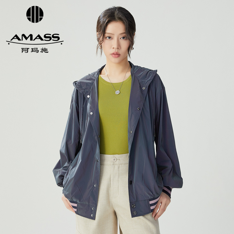 阿玛施AMASS 休闲运动轻盈宽松连帽长袖风衣5400792