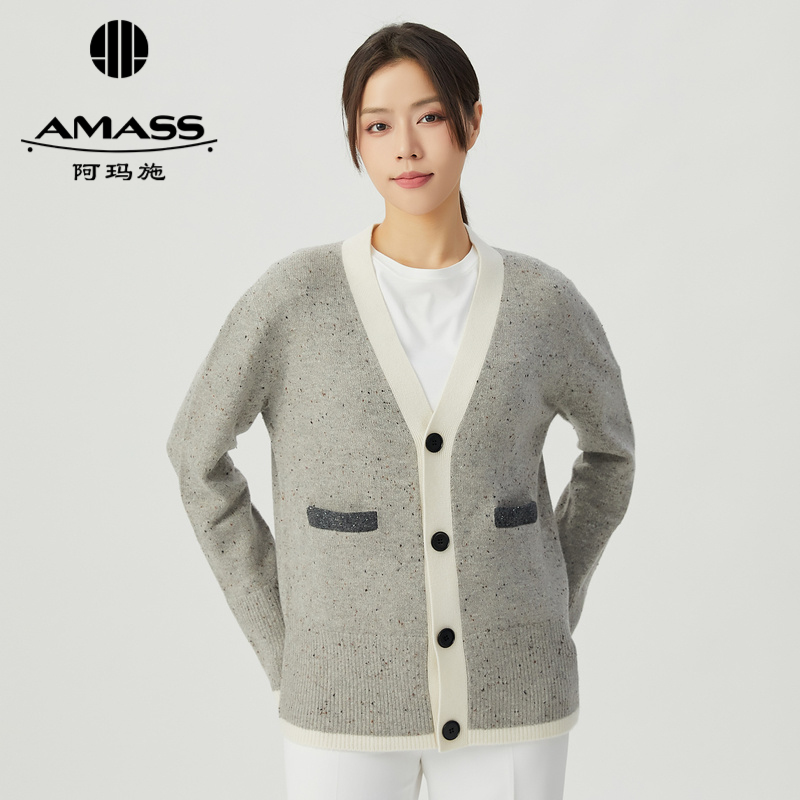 阿玛施AMASS 减龄学院风拼接设计中长款廓形针织开始5499238