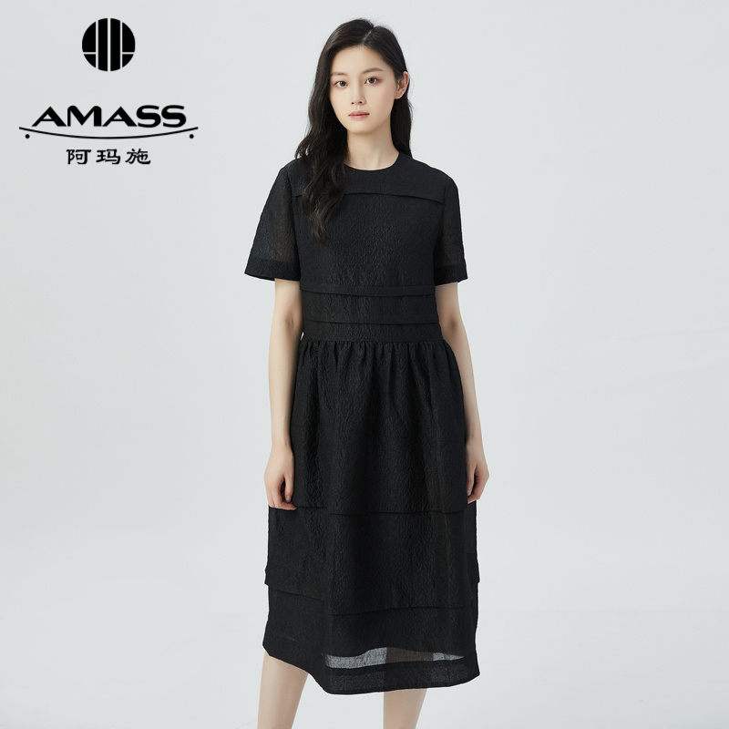 阿玛施AMASS 圆领套头压褶肌理感短袖连衣裙5500487