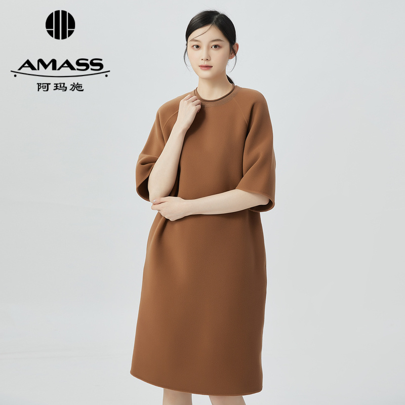 阿玛施AMASS2023新款绵羊毛混丝质感圆领短袖纯色连衣中裙5500520