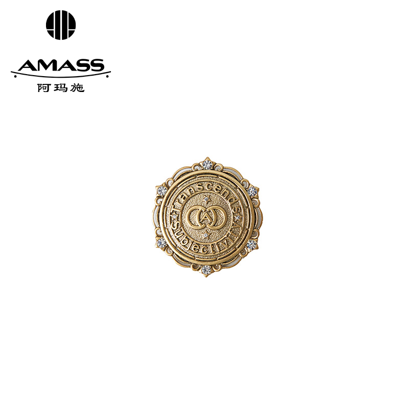 阿玛施AMASS 圆形复古质感A字母胸针5900557