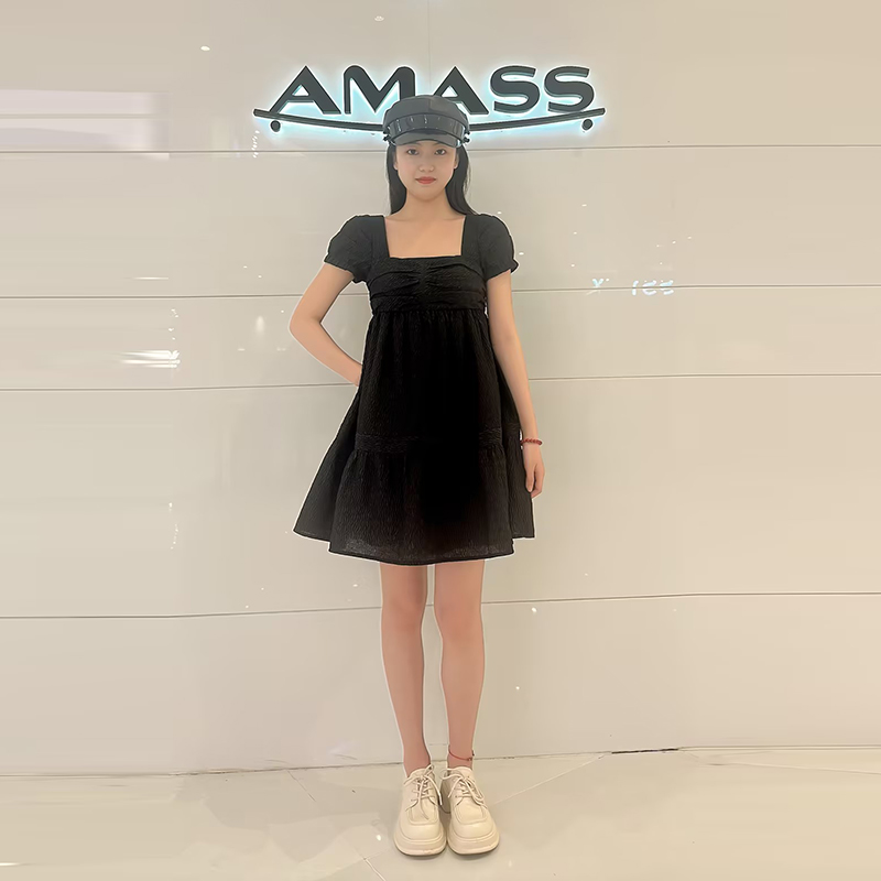 AMASS阿玛施 质感小黑方领短袖连衣裙 6500010-2