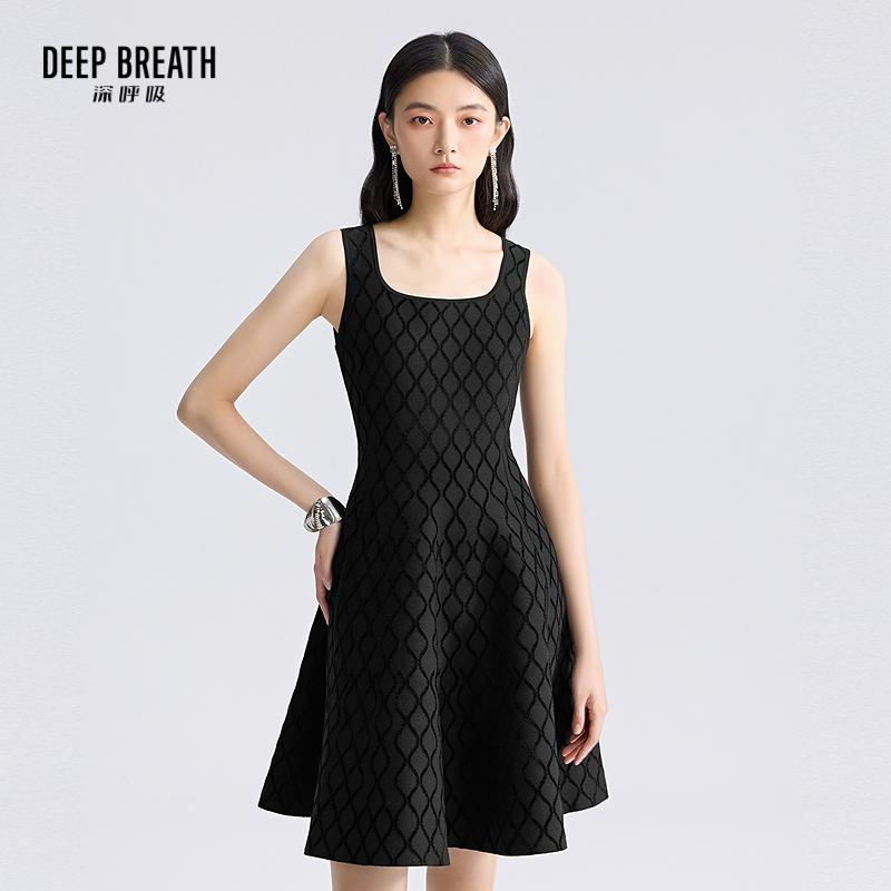 DEEP BREATH深呼吸女装 新款大方领无袖造型伞裙针织连衣裙A500465