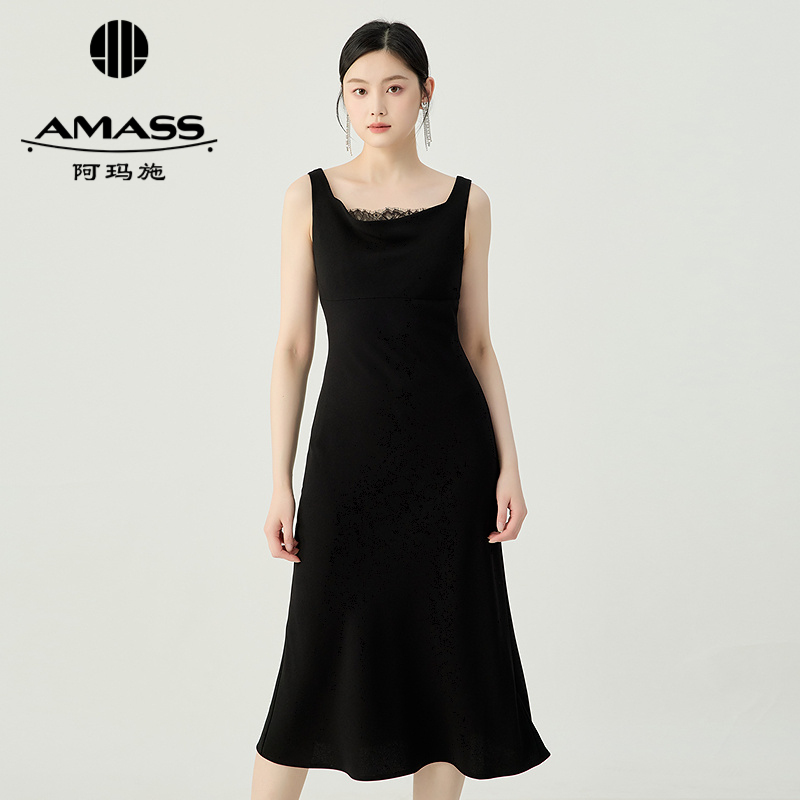 阿玛施AMASS 优雅浪漫蕾丝荡领收腰鱼尾无袖小黑裙连衣长裙550056