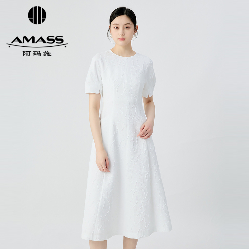阿玛施AMASS 质感高级立体肌理复古花纹圆领短袖收腰连衣裙550047