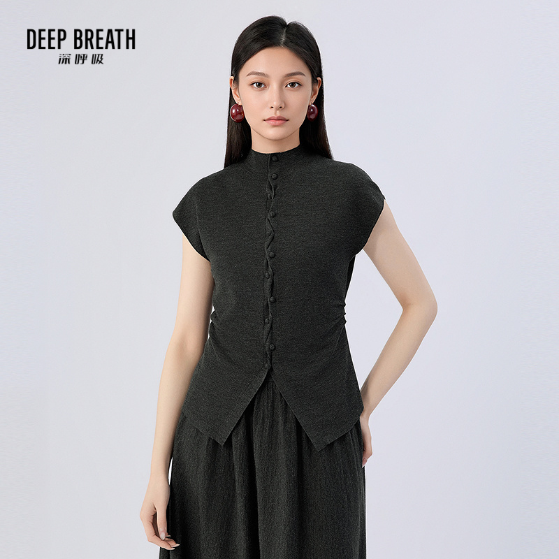 DEEP BREATH深呼吸女装 小飞袖造型纽扣下摆开叉针织衫上衣A401986